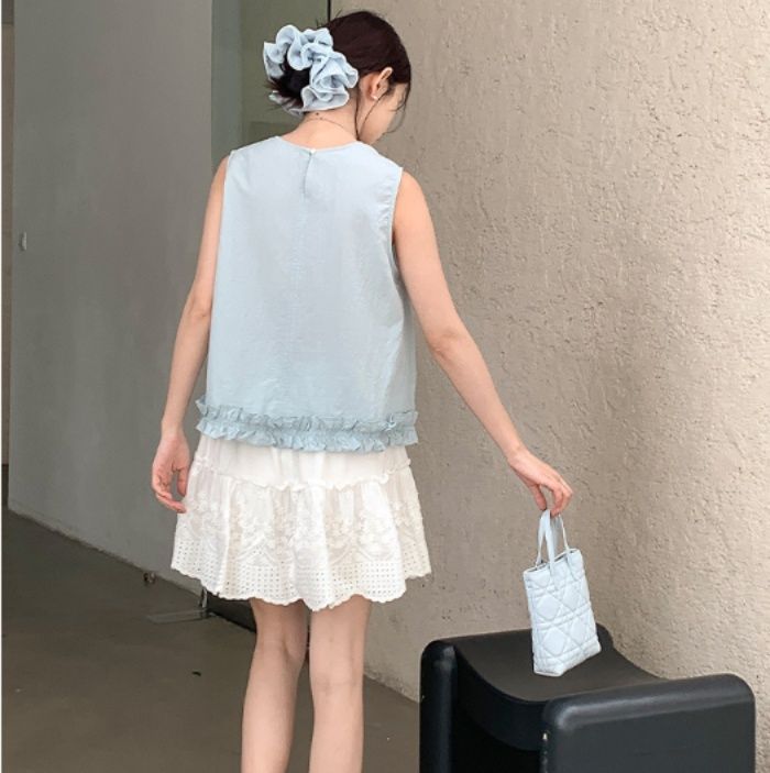 青ファッション ふんわりフリルノースリーブシャツ