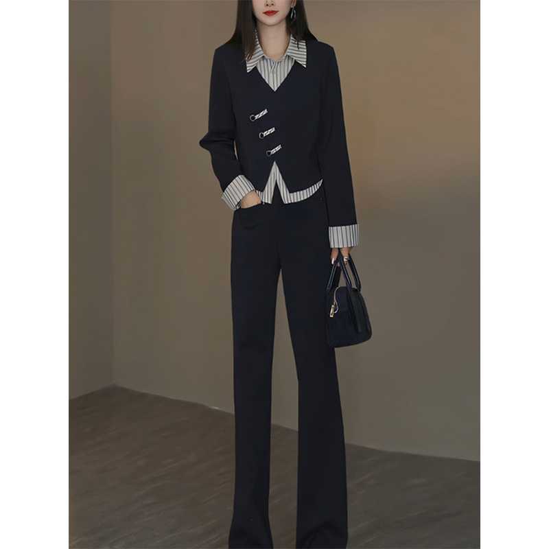 青ファッション 青ファッション 洗練レイヤードセットアップ