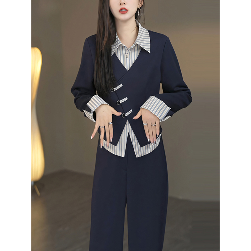 青ファッション 青ファッション 洗練レイヤードセットアップ