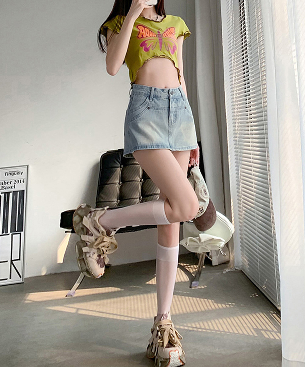 青ファッション 美脚デニムスカパン 台形シルエットパンツ