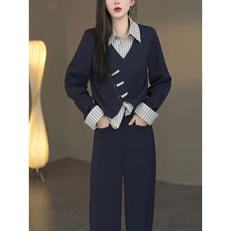 青ファッション 青ファッション 洗練レイヤードセットアップ