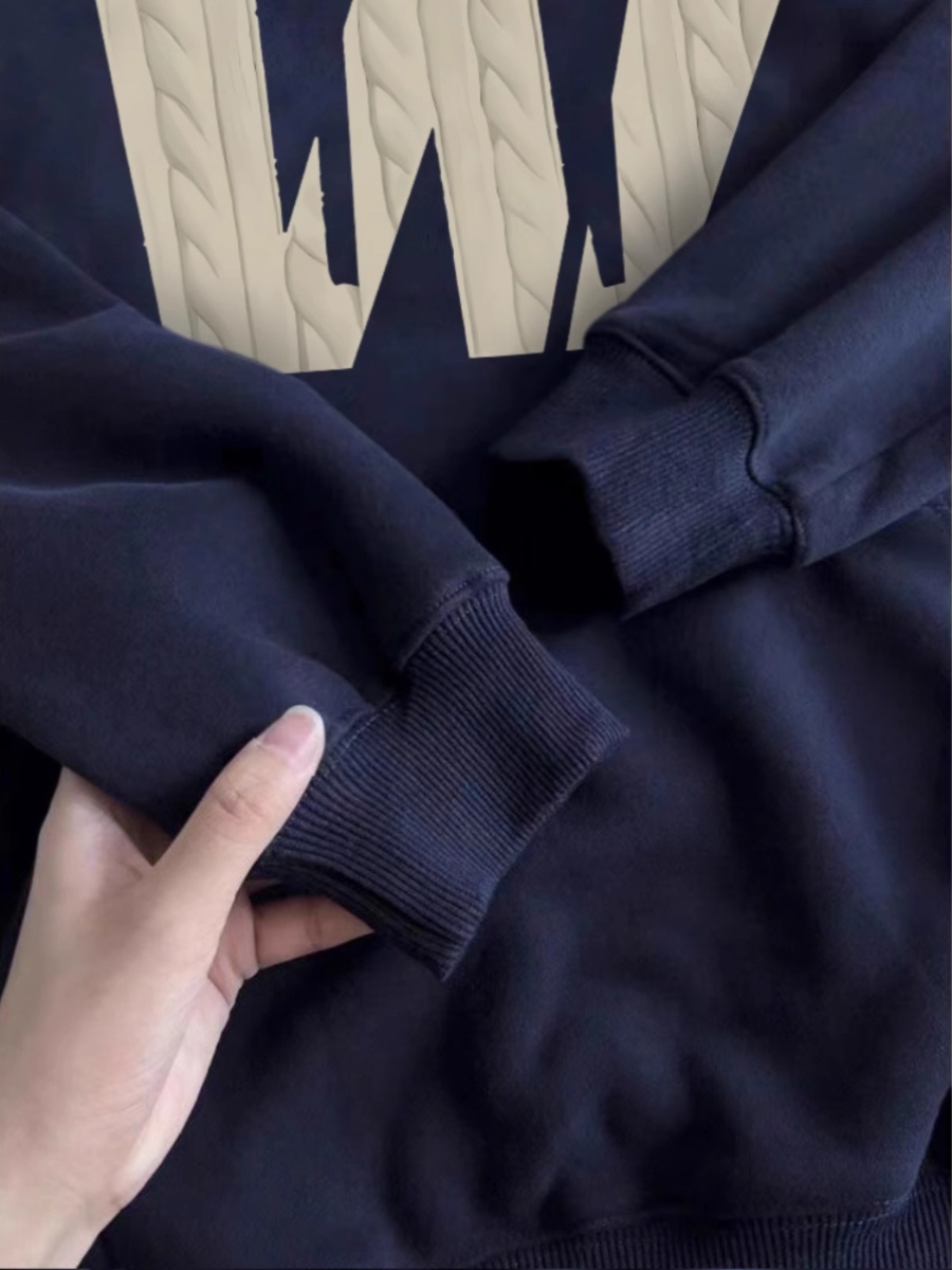 青ファッション 青ファッション 立体編みロゴ入りフーディ