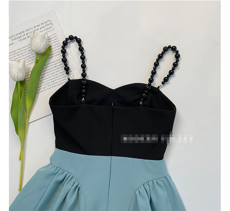 青ファッション 上品な青色フレアワンピース レトロ調デート服