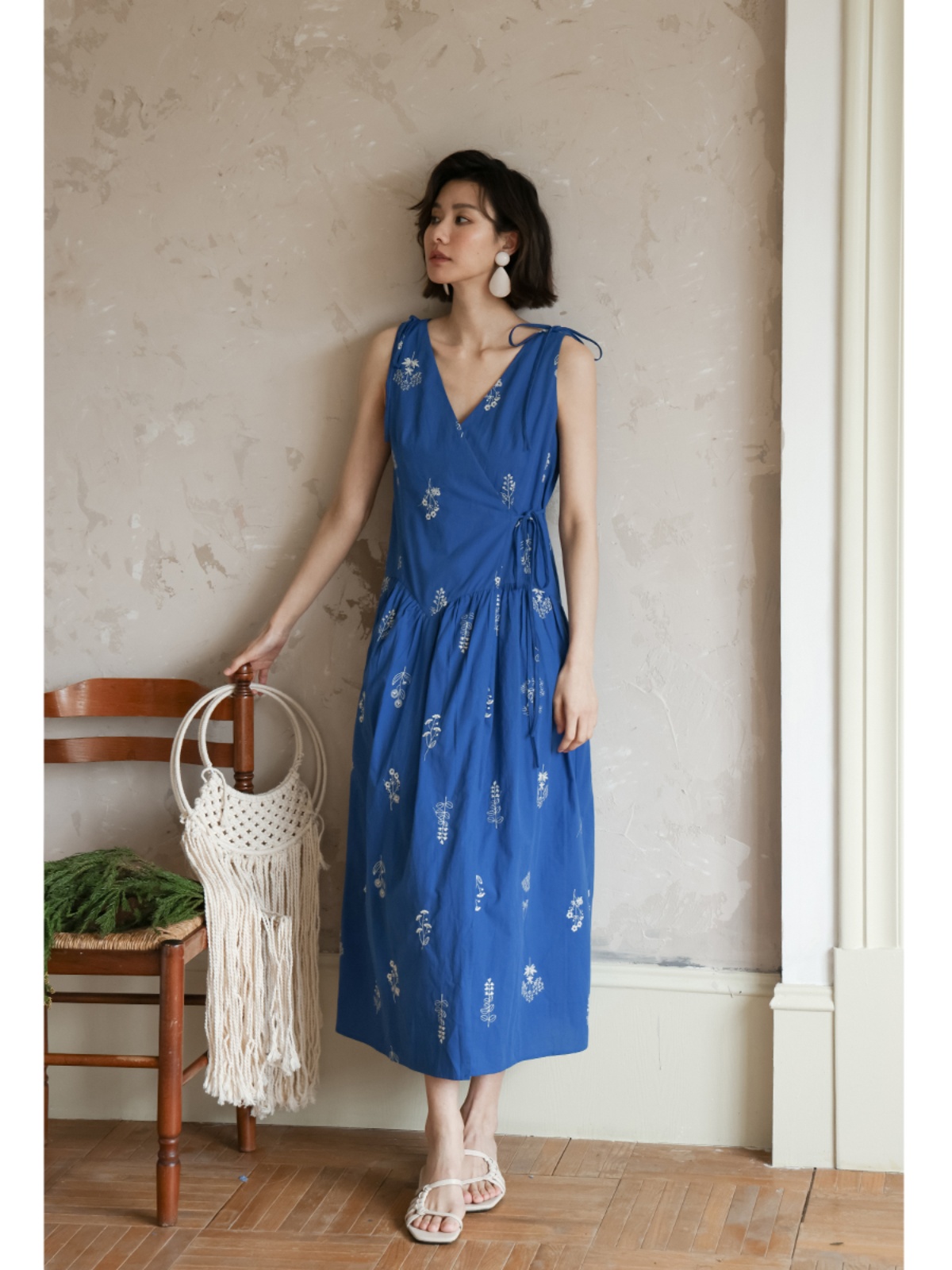 青ファッション 花刺繍カシュクールワンピース