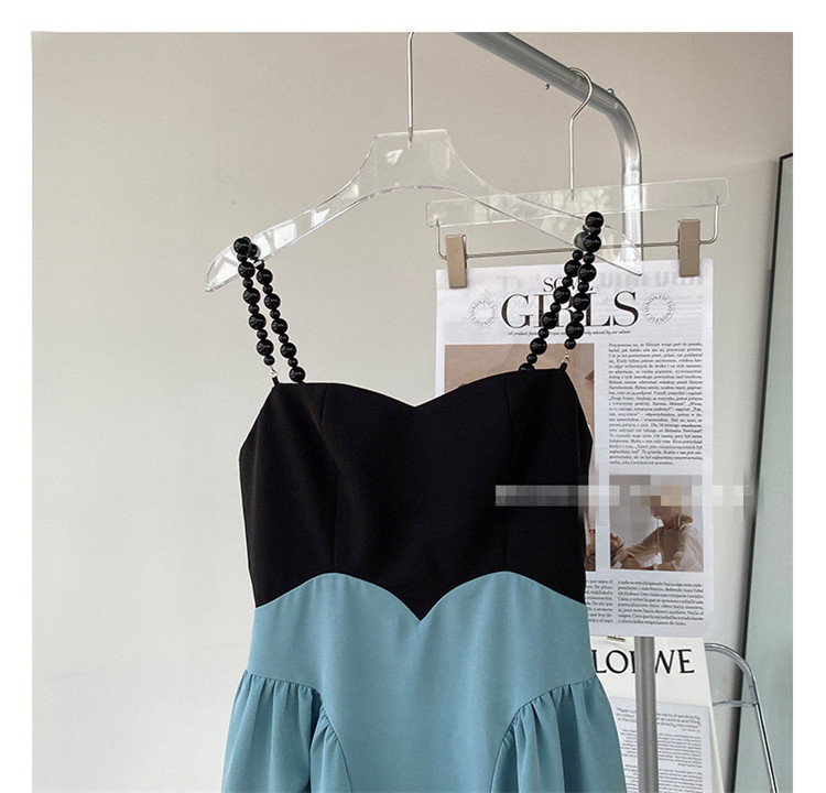 青ファッション 上品な青色フレアワンピース レトロ調デート服