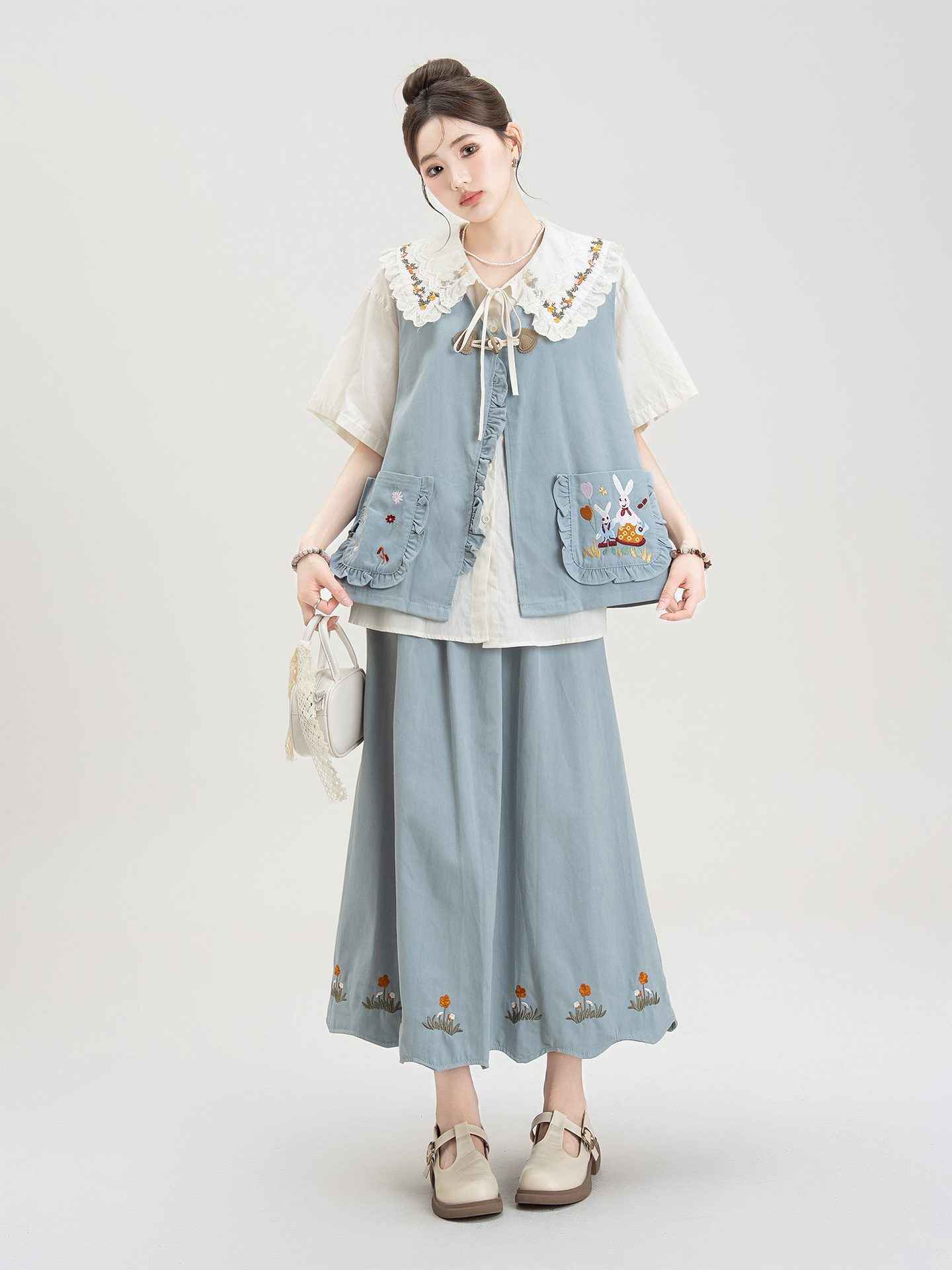 青ファッション うさぎ刺繍の乙女風ベスト＆スカート