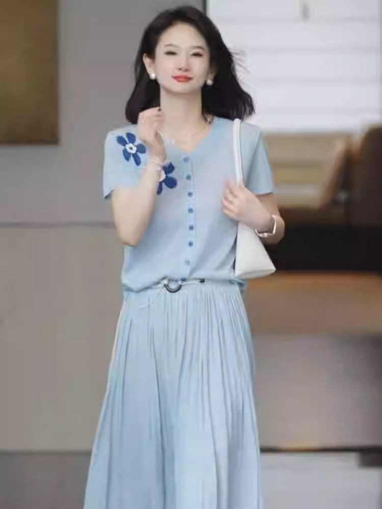青ファッション 花模様プリーツセットアップ