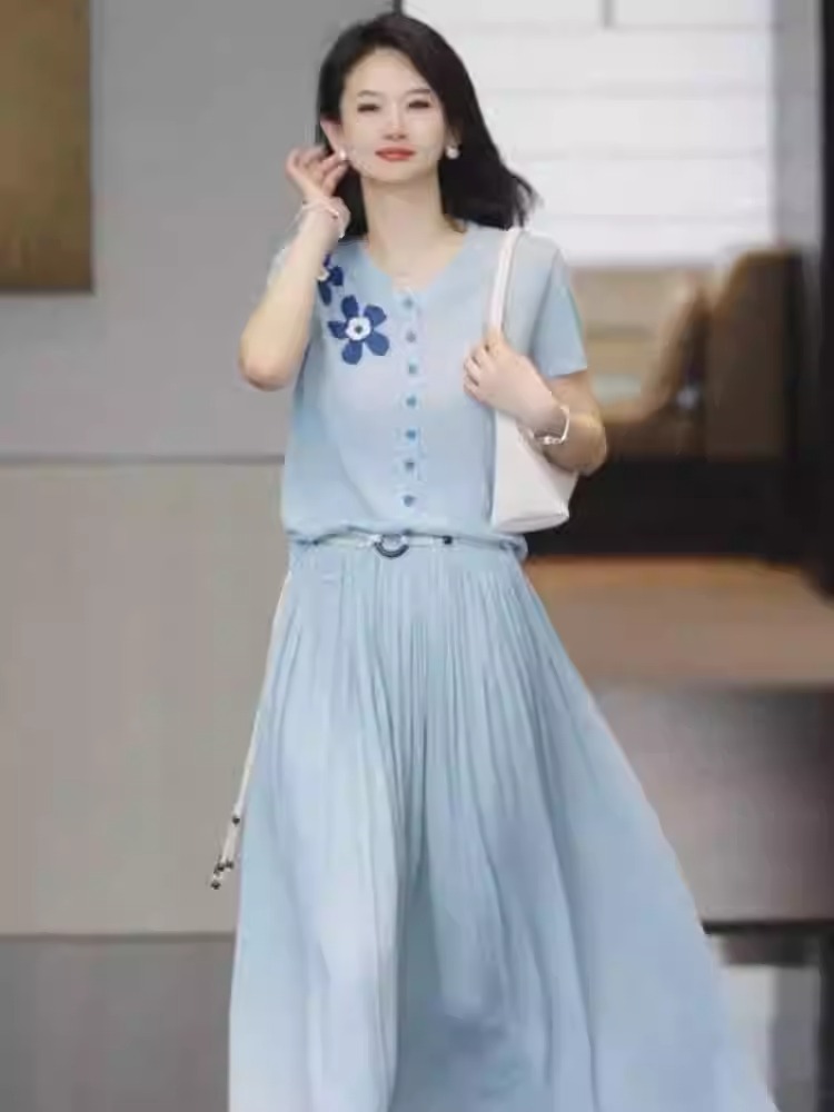 青ファッション 花模様プリーツセットアップ