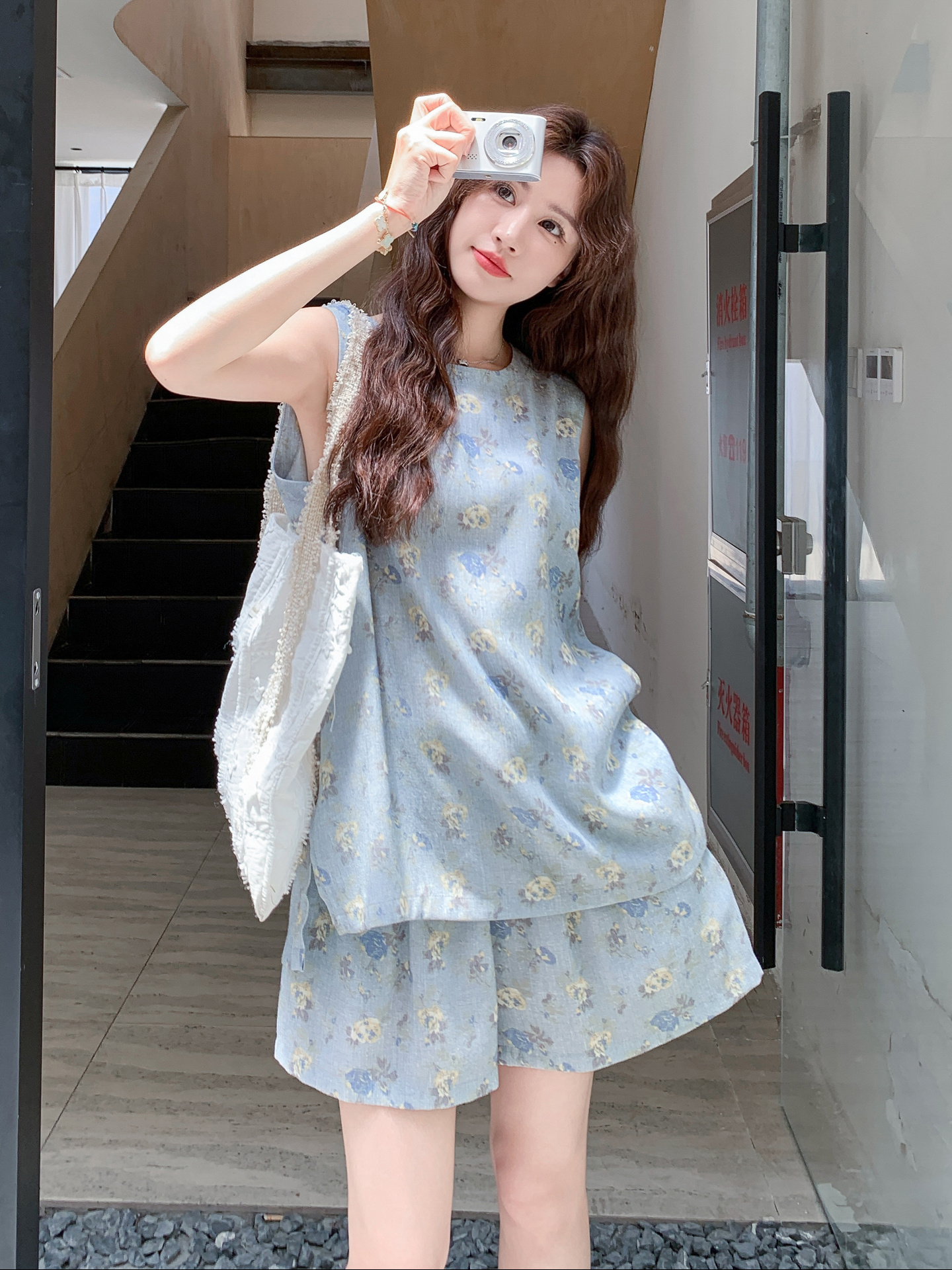 青ファッション 花模様ノースリーブセットアップ