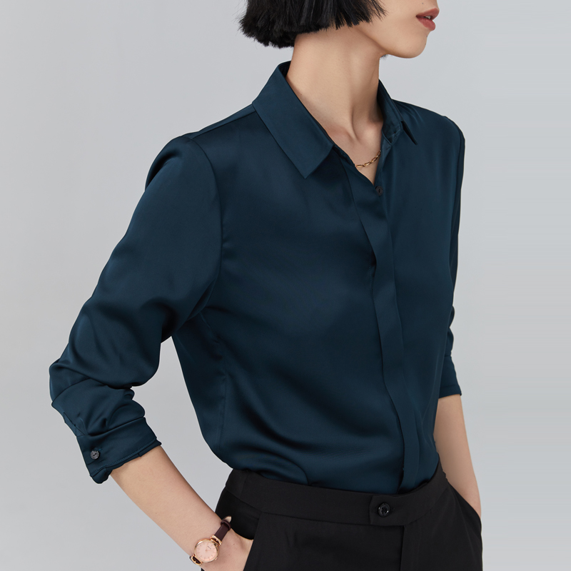 青ファッション 上質シルキーベーシックブラウス