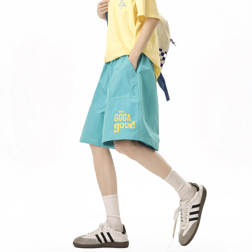 青ファッション ゆったりロゴ入りハーフパンツ