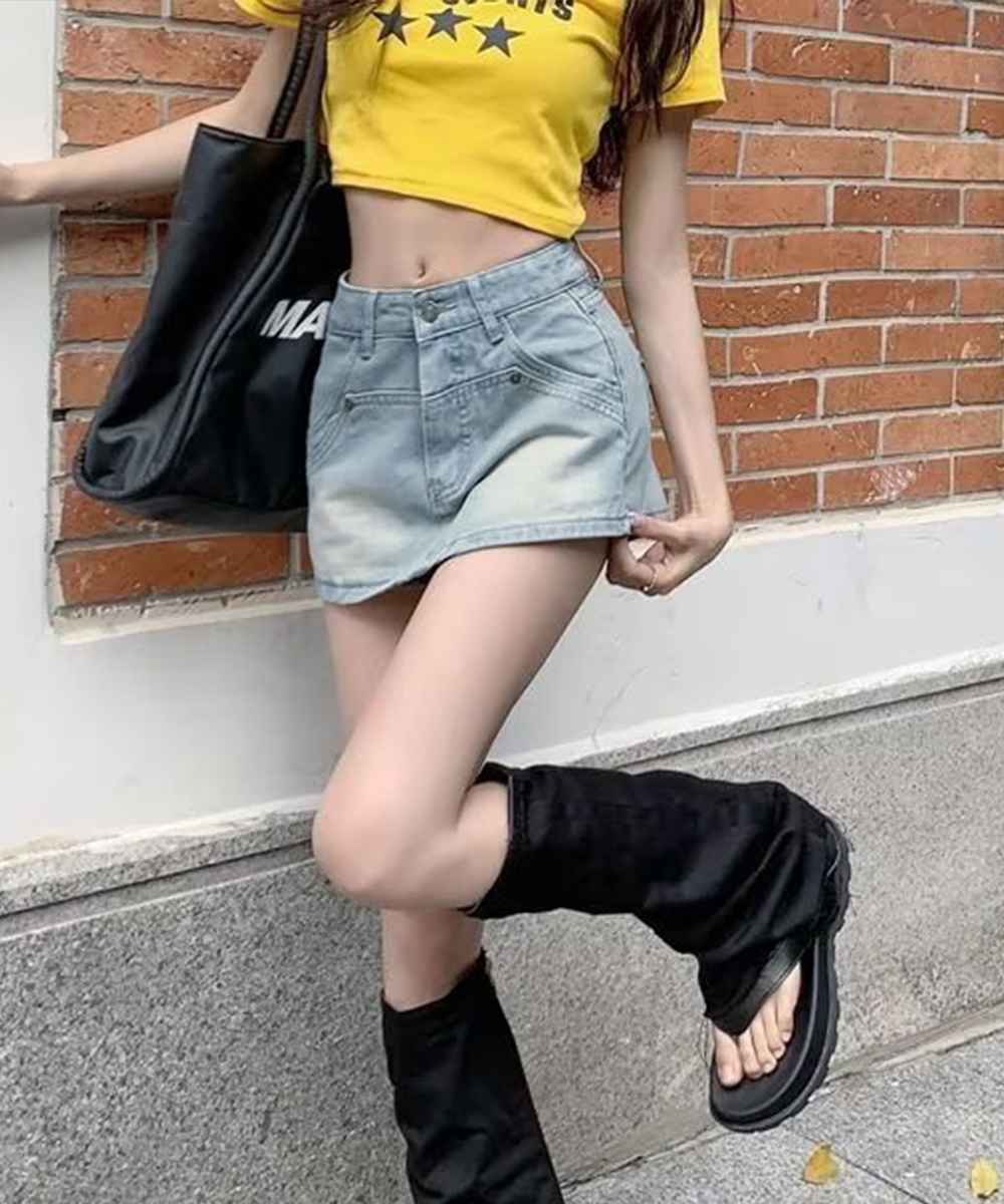 青ファッション 美脚デニムスカパン 台形シルエットパンツ