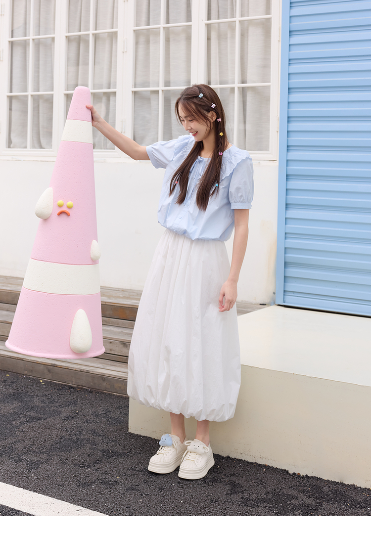 青ファッション 優しさ広がる花襟ブラウス