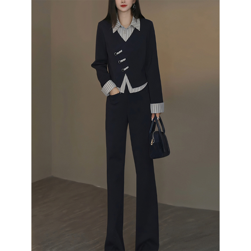 青ファッション 青ファッション 洗練レイヤードセットアップ