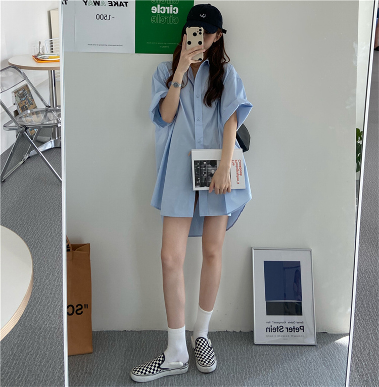 青ファッション ゆったりシルエット中丈シャツワンピース