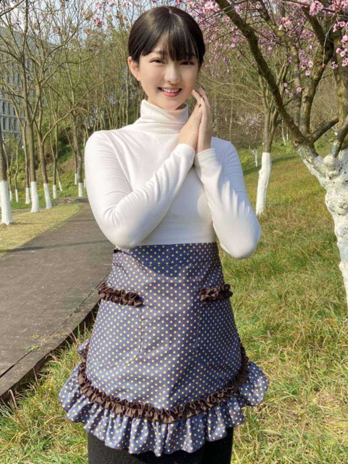 フリル付きドット柄ハーフ保育士 エプロン