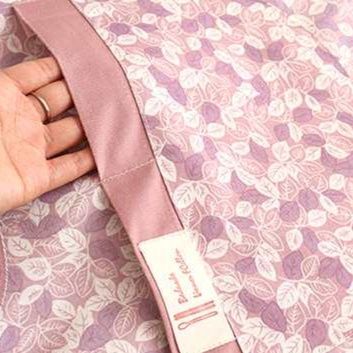 保育士 エプロン うさぎワンポイント花柄長袖エプロンセット