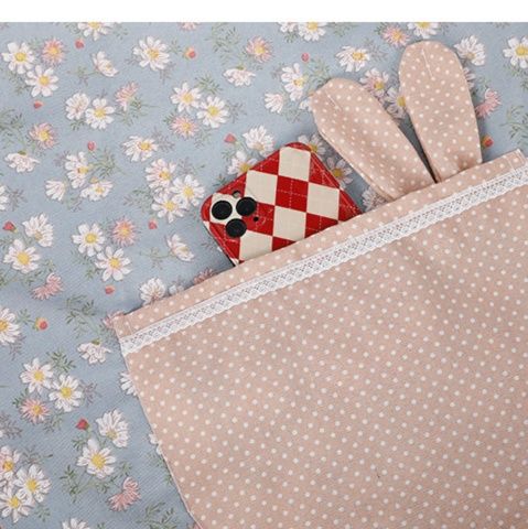 保育士 エプロン 小花柄うさぎポケット付き長袖エプロン