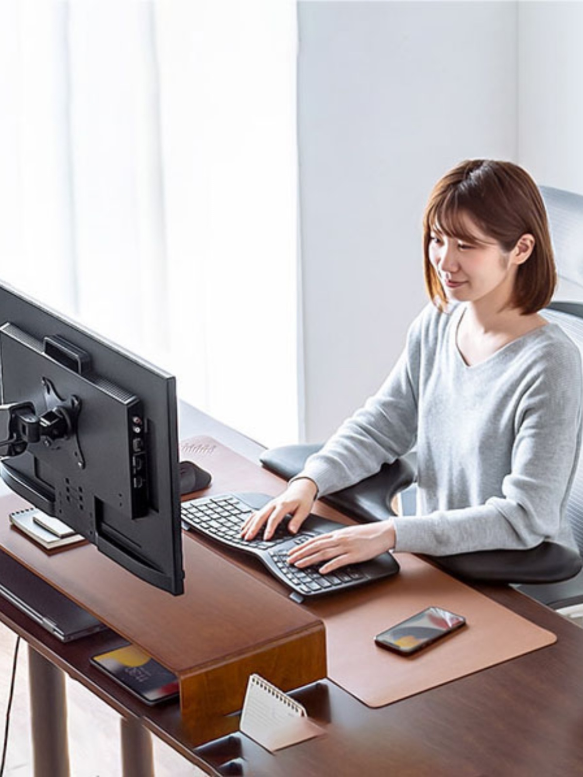 モニターアーム すっきり台座型モニターアーム