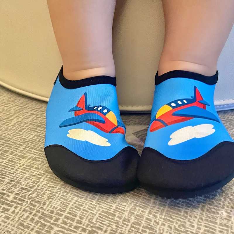 ファーストシューズ空とびひこうき キッズウォーターシューズ