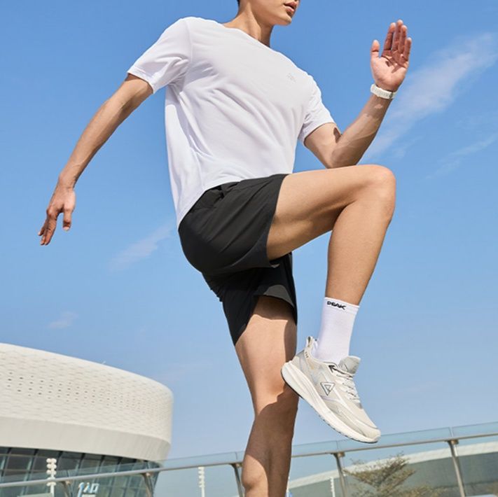 スポーツパンツ 軽快アクティブ ショートパンツ