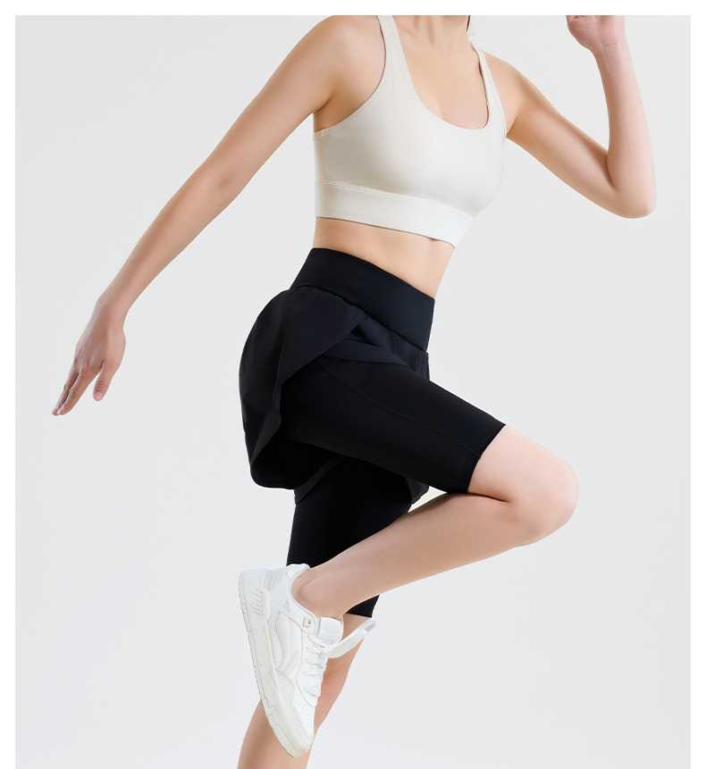 スポーツパンツ 二層構造でアクティブなショート
