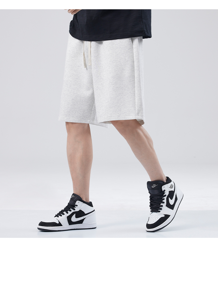 スポーツパンツ やわらか素材のリラックスショート