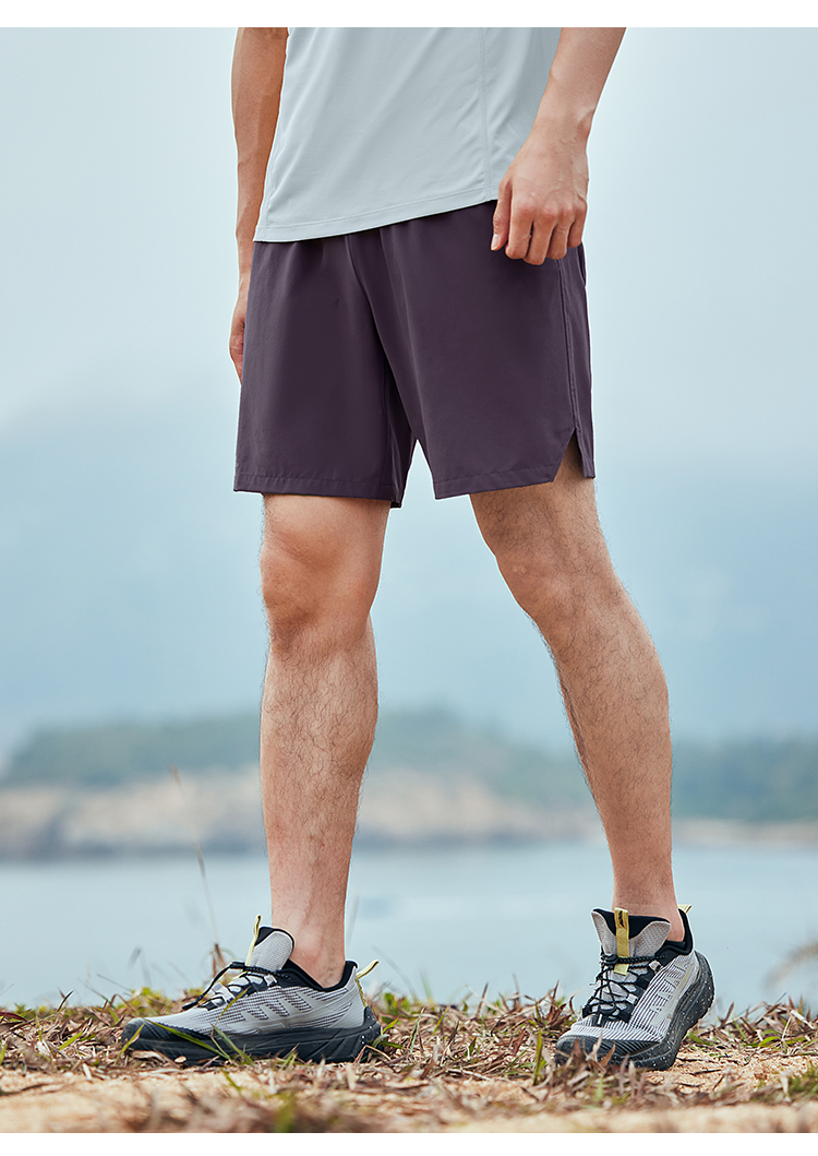 スポーツパンツ サイドスリット入り速乾ショート