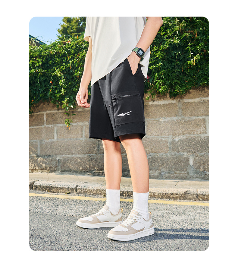スポーツパンツ ポケット付き機能性ショートパンツ