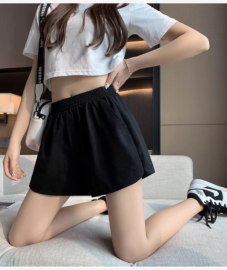 スポーツパンツ ゆったりワンポイントショート