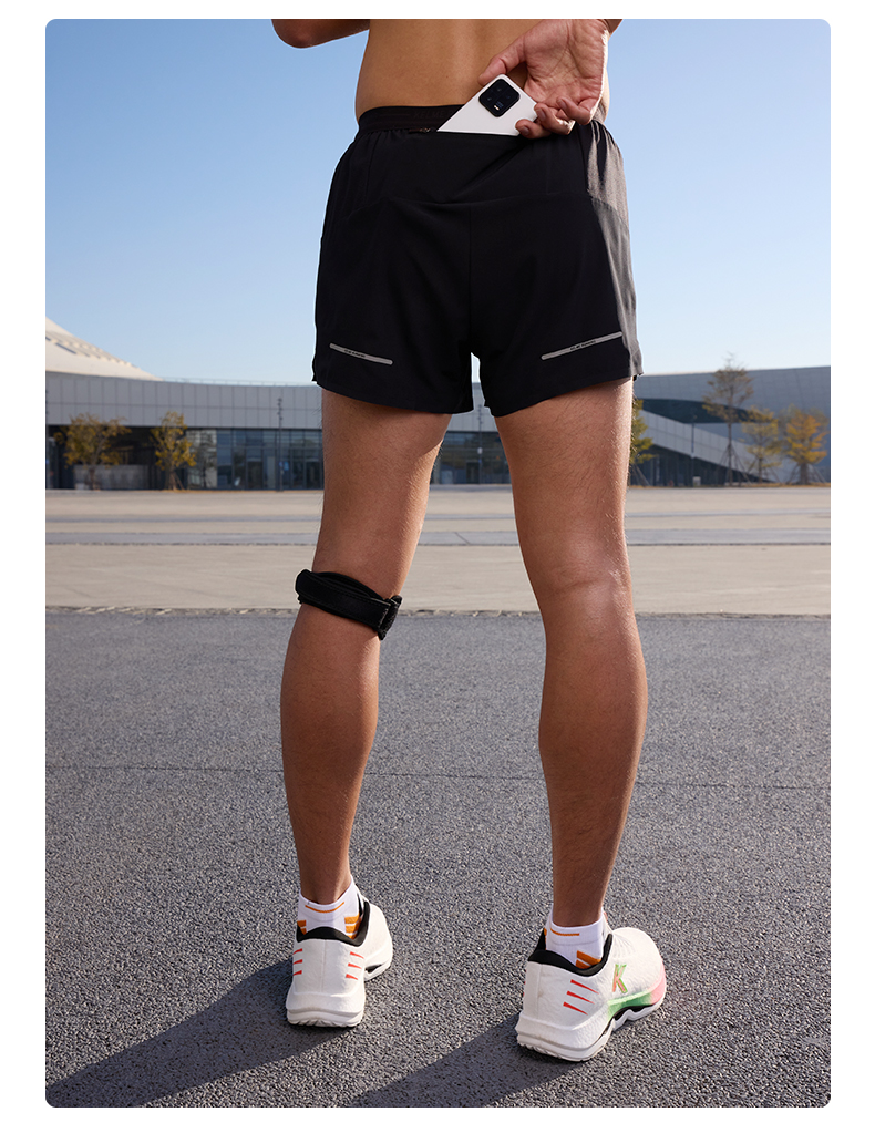 スポーツパンツ スマホ収納ポケット付きランニングショート