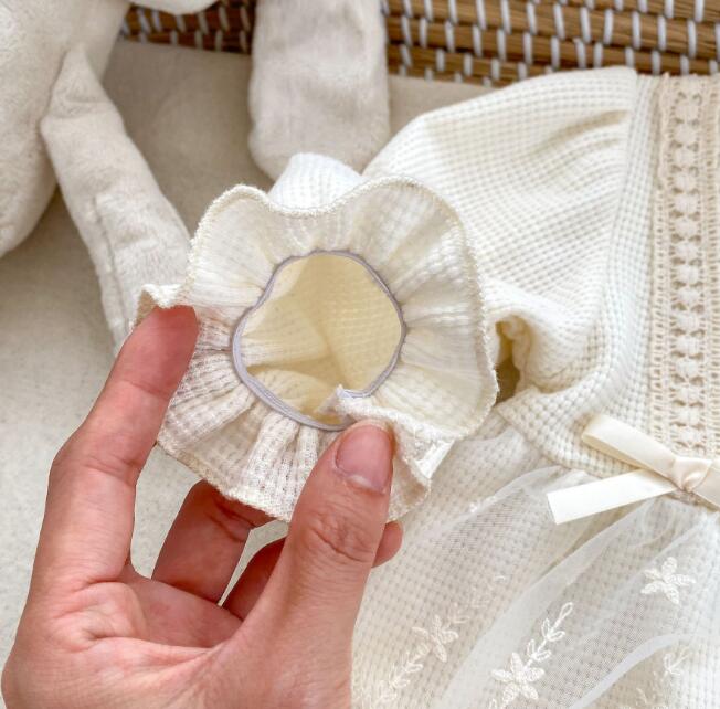 韓国風ベビードレス長袖レースロンパース