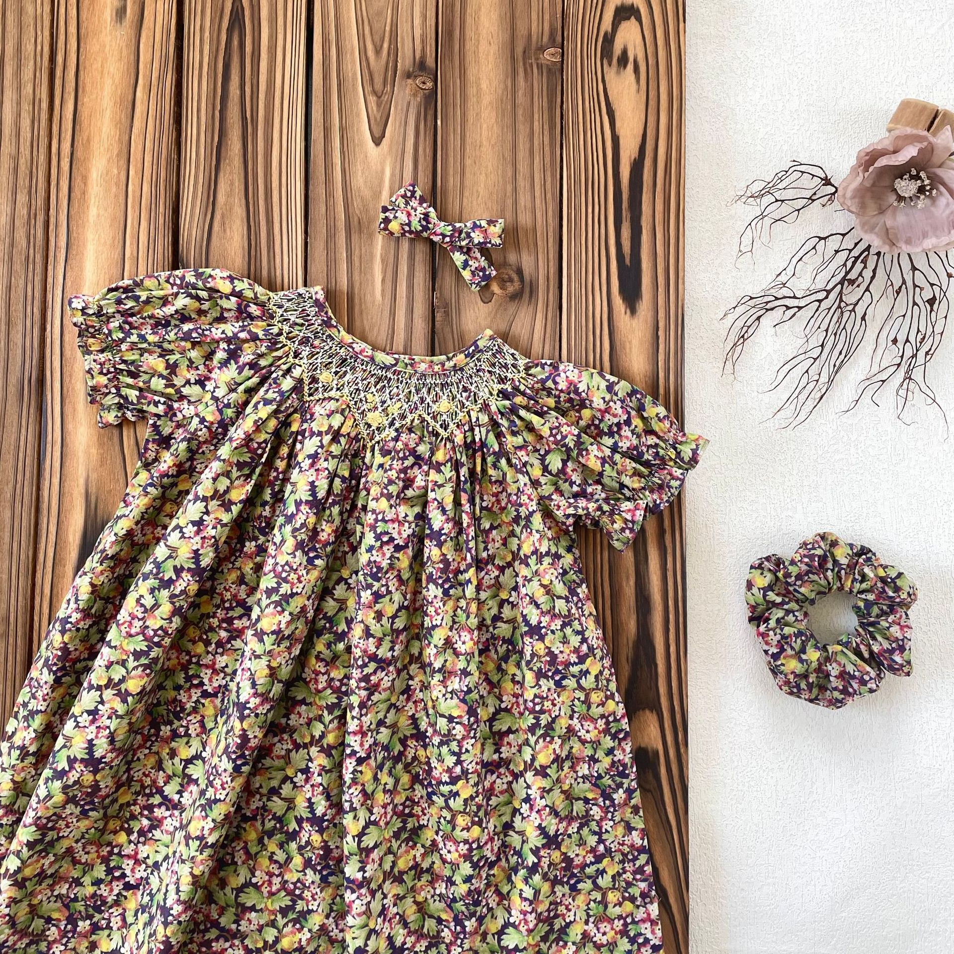 ベビードレス スモッキング刺繍ドレス ふんわりシルエット 90〜110cm