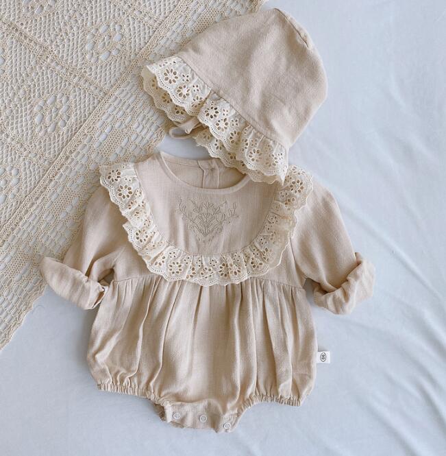 帽子付きベージュ連体服 レース装飾おしゃれ王女様ベビードレス お宮参り