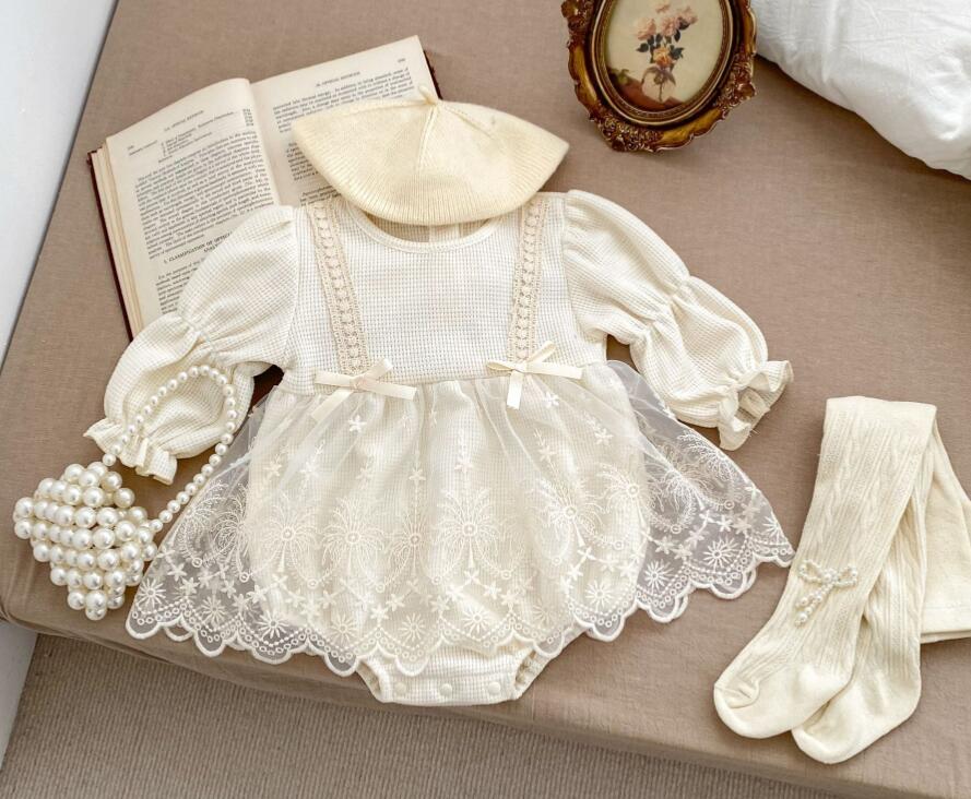 韓国風ベビードレス長袖レースロンパース