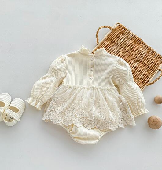 上品レース連体服 お姫様ベビードレス 結婚式