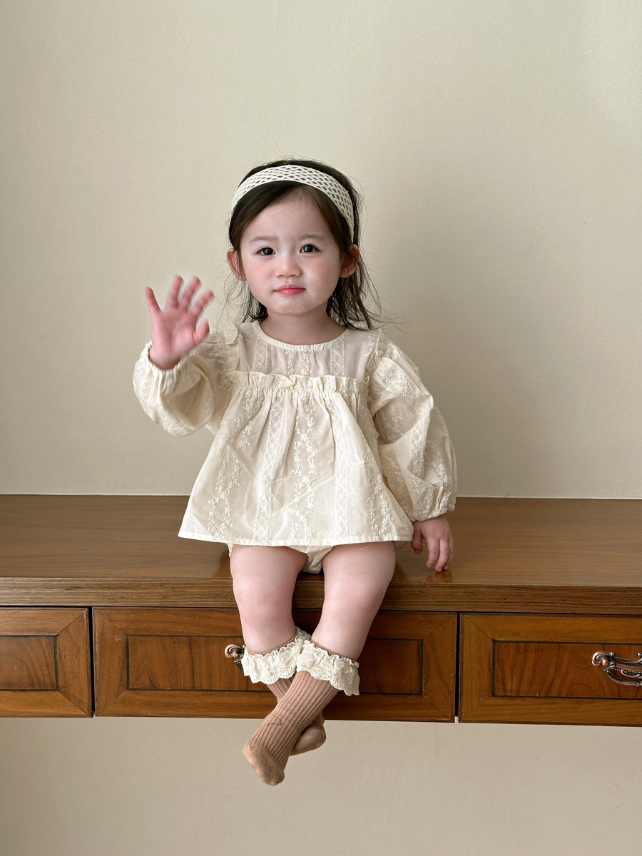 https://fulmo-img-server.com/babymaru/5d963320-2c73-48cd-9813-438c9717e48c.jpg