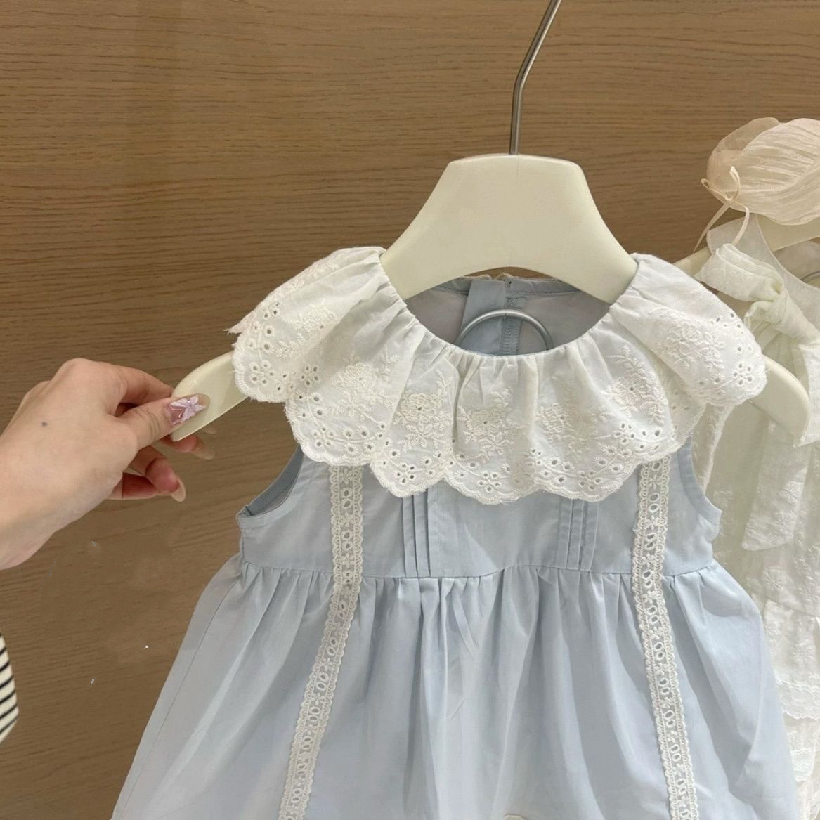 ベビードレス 花びら襟のお姫様ワンピースベビードレス　バースデー　普段使い　着やすい　60cm~90cm