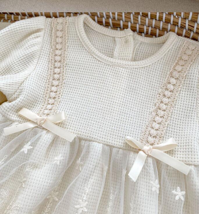 韓国風ベビードレス長袖レースロンパース