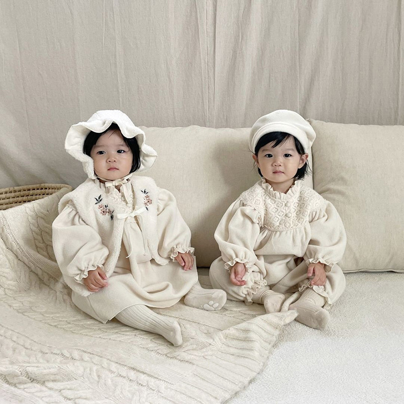 https://fulmo-img-server.com/babymaru/aab2fa49-8be7-429b-899c-bc4bfc3e3fba.jpg