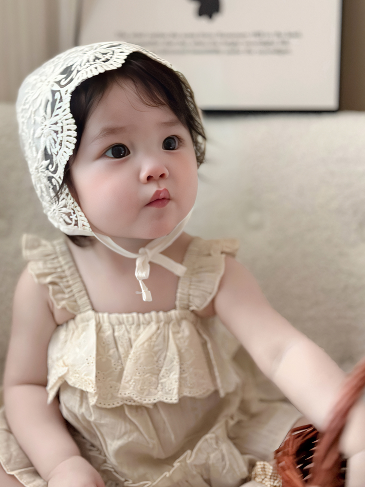 ベビードレス 生成りレースの、ナチュラルなボンネット帽子 お宮参り　帽子　0歳〜5歳前後