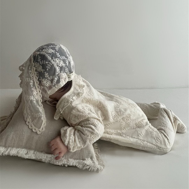 刺繍レース長袖ベビードレス女の子用可愛いロンパース お宮参り