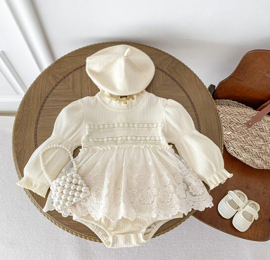 上品レース連体服 お姫様ベビードレス 結婚式