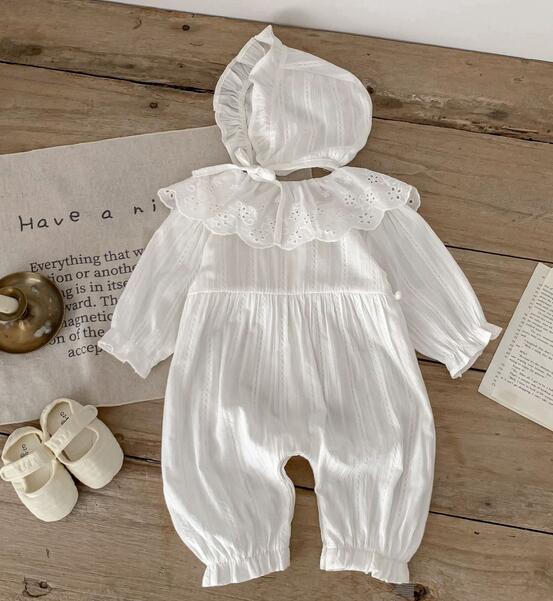 上品レース襟付き連体服 白いベビードレス帽子セット お宮参り