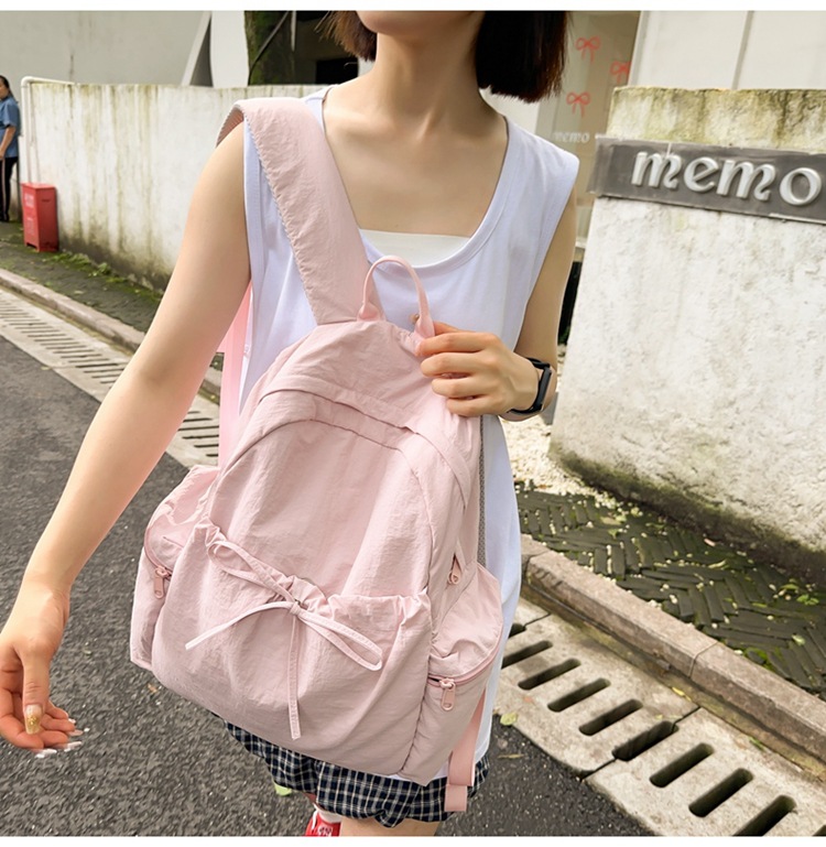 https://fulmo-img-server.com/back2school/1424c95b-8e5d-4caa-8bd4-ee04d2c973fb.jpg