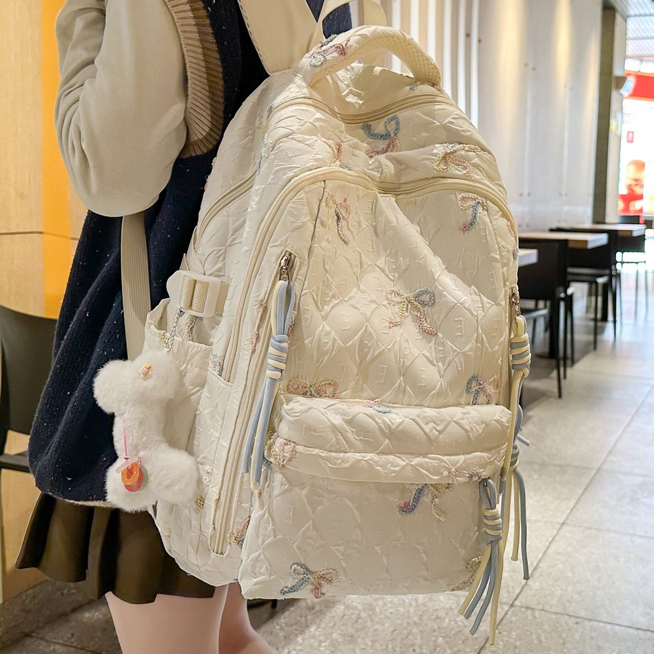 高校生 リュック キルティングリボン刺繍リュック