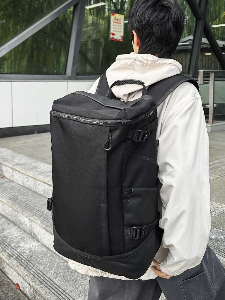 高校生 リュック シンプル耐水スクエアリュック