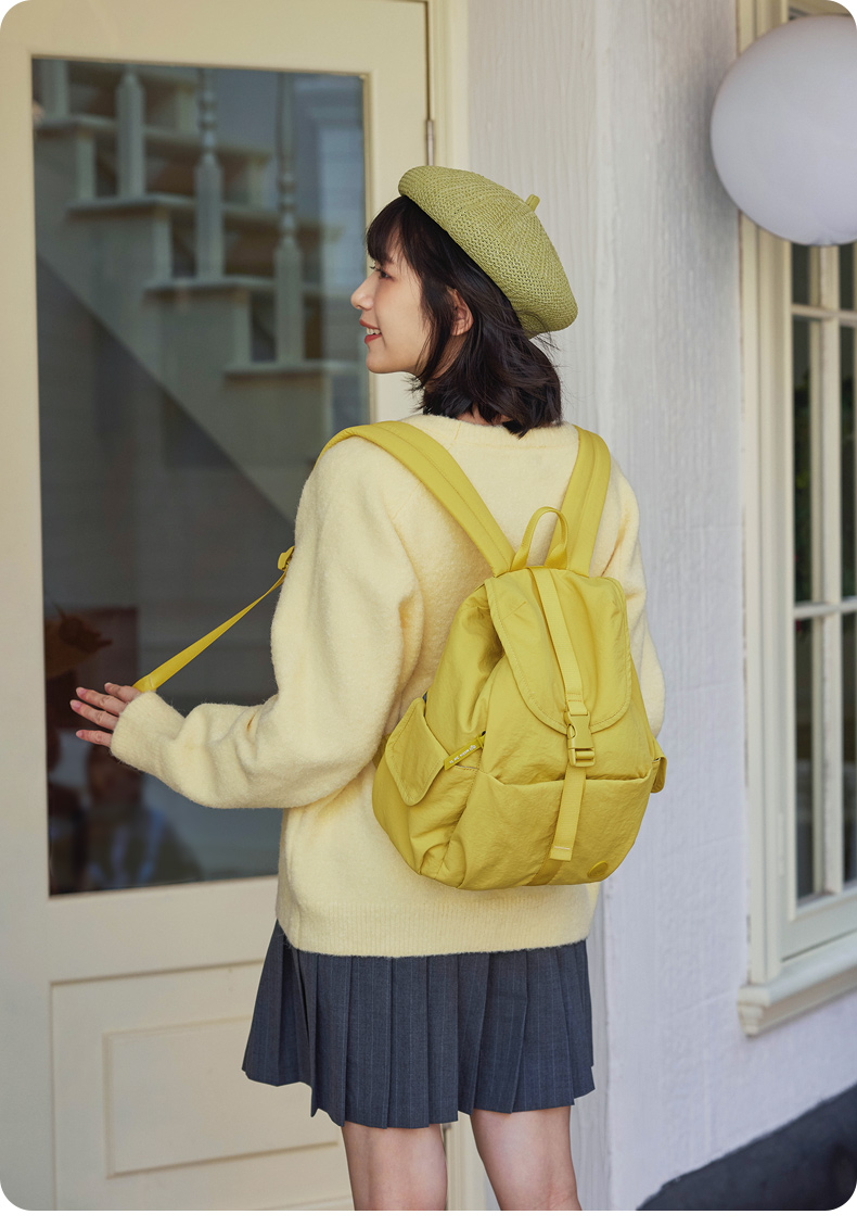 高校生 リュック フラップ付き多機能通学リュック