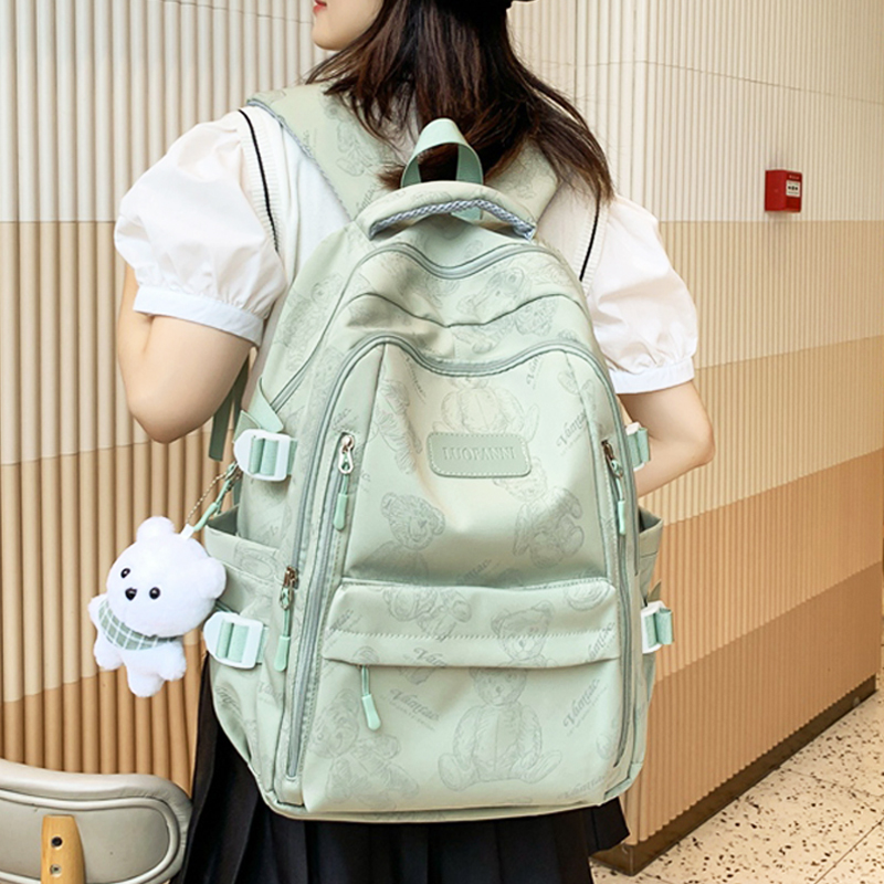 https://fulmo-img-server.com/back2school/54ca5283-31c5-496a-99d8-bbee200af38c.jpg