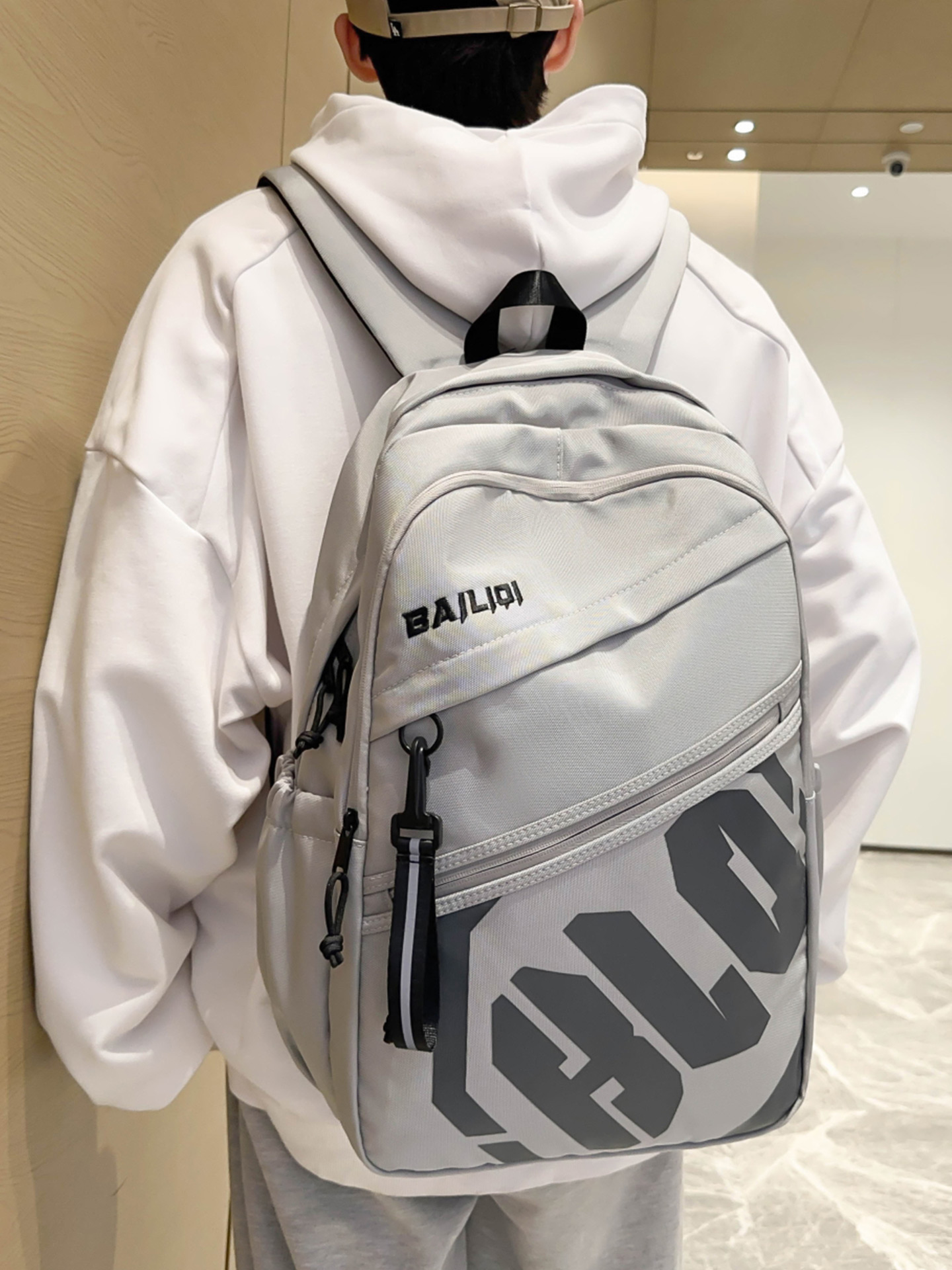 高校生 リュック スタイリッシュ通学リュック